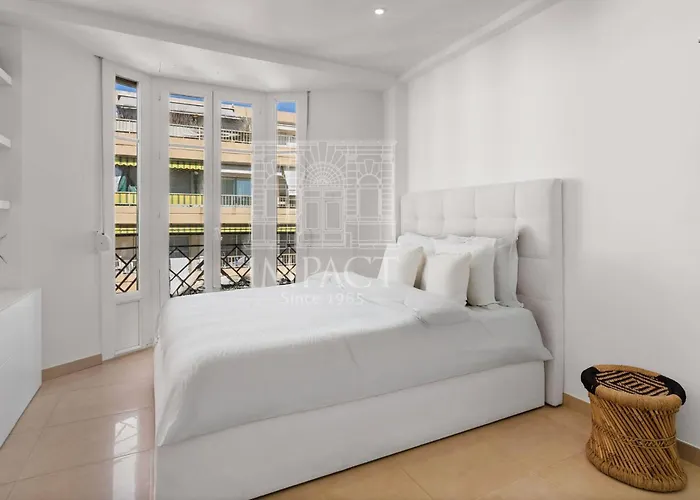 Ref 2019 - For Rent Center Cannes